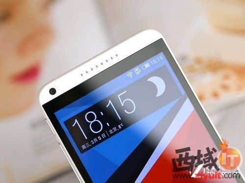 HTC D816W 